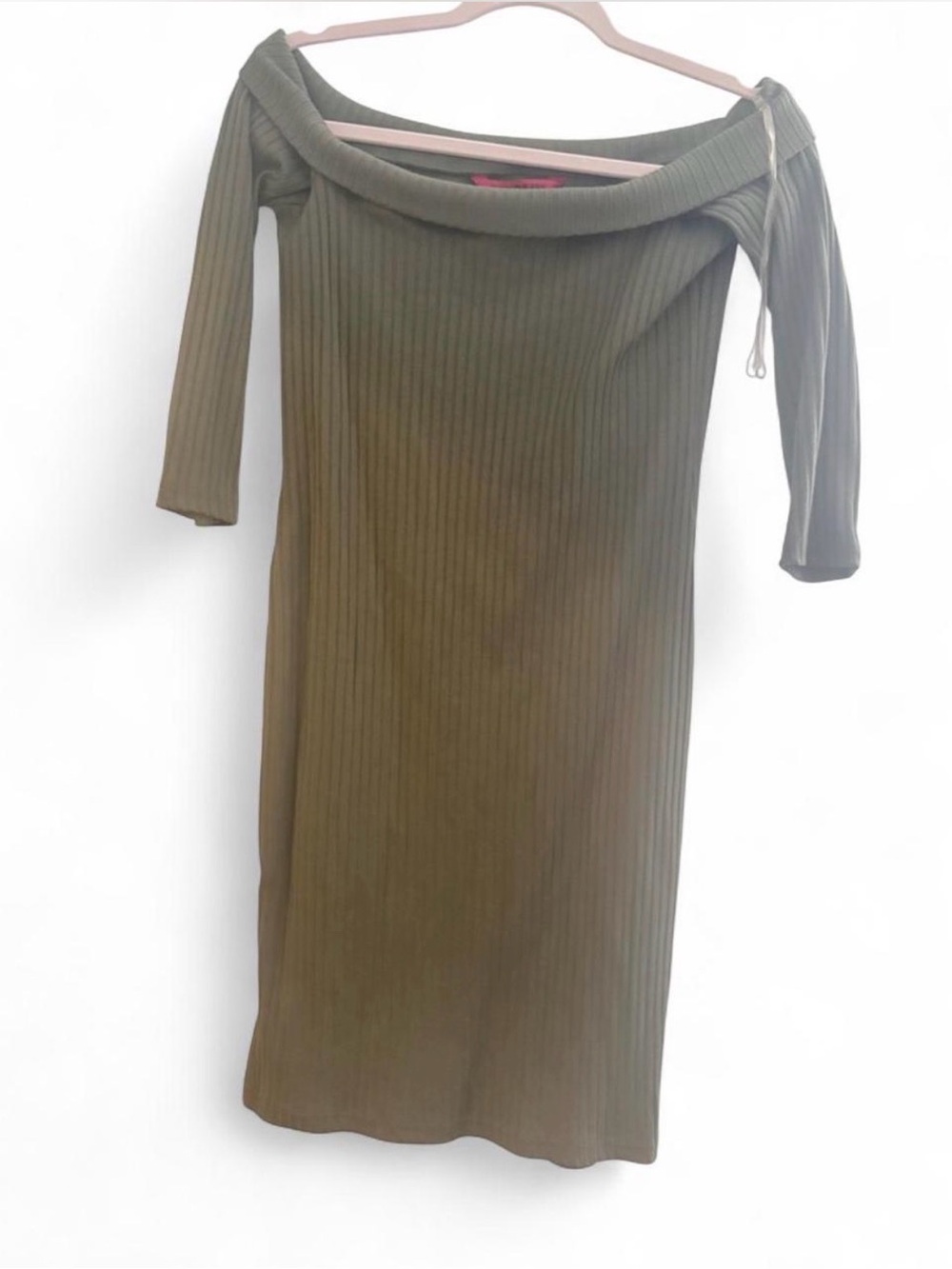 Off-Shoulder Ribbed Maxi Dress in Olive Green